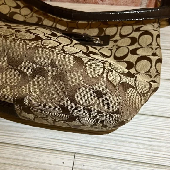 Signature Brown Coach Purse - Picture 9 of 14